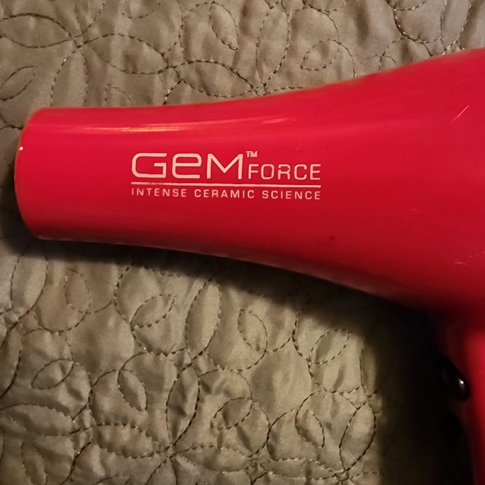 Pink Hair Dryers - Picture 4 of 4